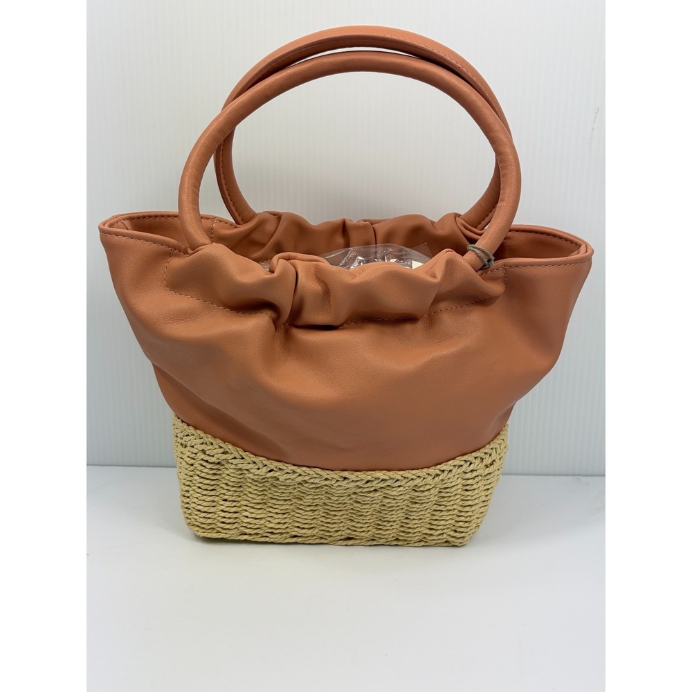UP1- A New Day Natural Straw Peach Faux Leather Snap Bucket Handbag‎ Tote Purse